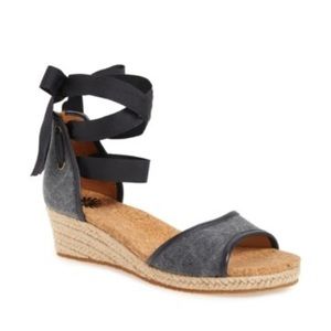 UGG / Amell Ankle Wrap Sandals Espadrilles Wedges